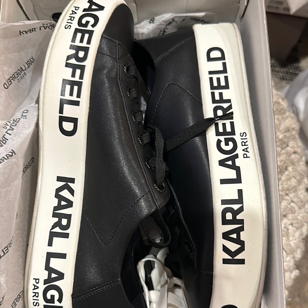 Karl Lagerfeld Black Sneakers Sleek Design